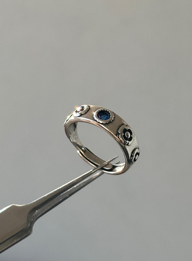 Komeiku红蓝花朵开口戒指