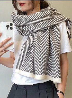 韩系人字纹带扣披肩围巾女秋冬加厚保暖两用斗篷外搭慵懒风针织衫