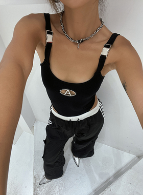 镭色合金女十字架项链