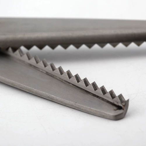 Треугольные дуги кружевные ножницы собачьи зубы сдвиг цветочный образец сдвиг сдвиг сдвиг сдвиг Diy ткань -подобные ножницы волнистые