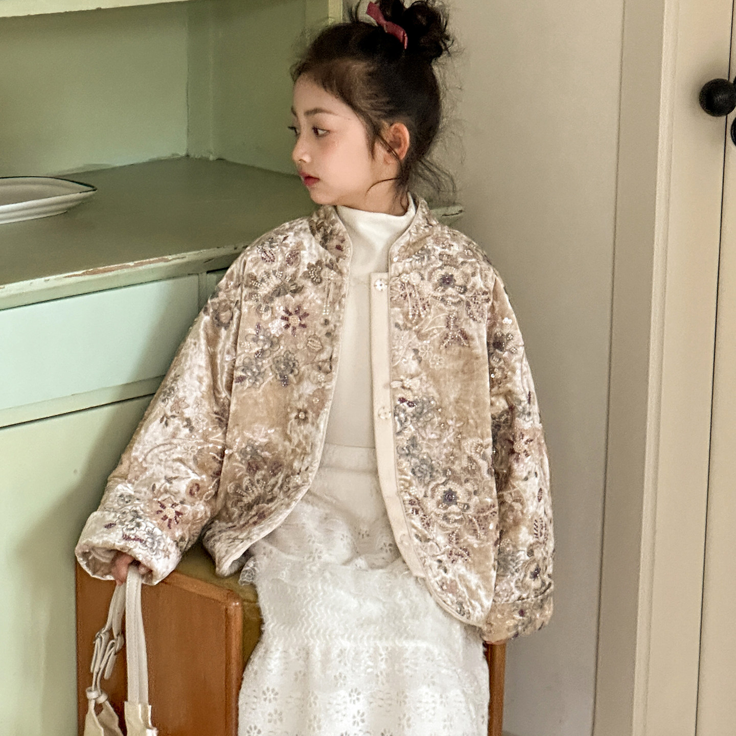 女童新年外套2026冬季新款女大童新中式年服棉袄儿童重工刺绣棉服,淘宝优惠券,粉丝福利购,淘宝优惠卷