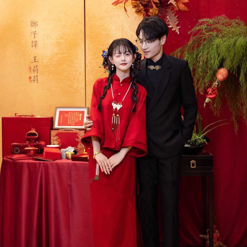 2025年秋冬季新娘敬酒服新中式旗袍晨袍红色订婚礼服裙两件套回门 - 图1