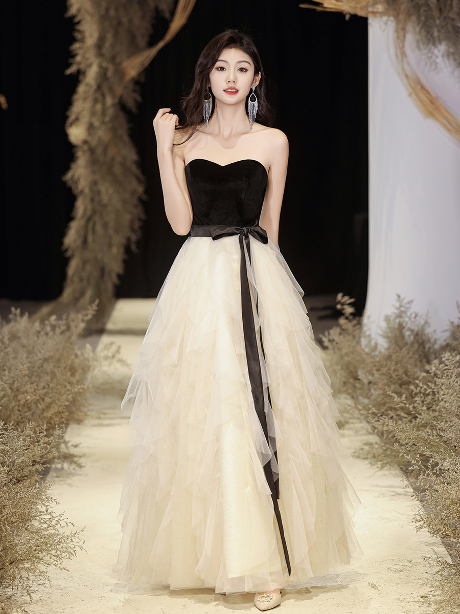 黑色高级感轻奢名媛生日party年会礼服裙超仙网纱性感抹胸连衣裙