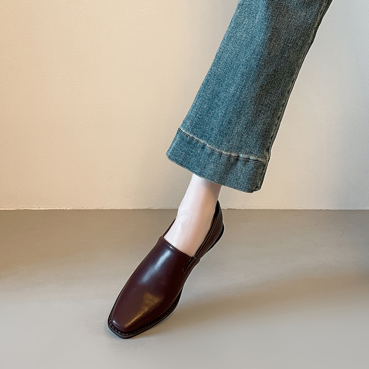 英伦高级感方头小皮鞋女真皮2026春秋新款粗跟一脚蹬百搭气质单鞋,淘宝优惠券,粉丝福利购,淘宝优惠卷