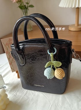 成品钩织郁金香花朵包挂件钥匙扣