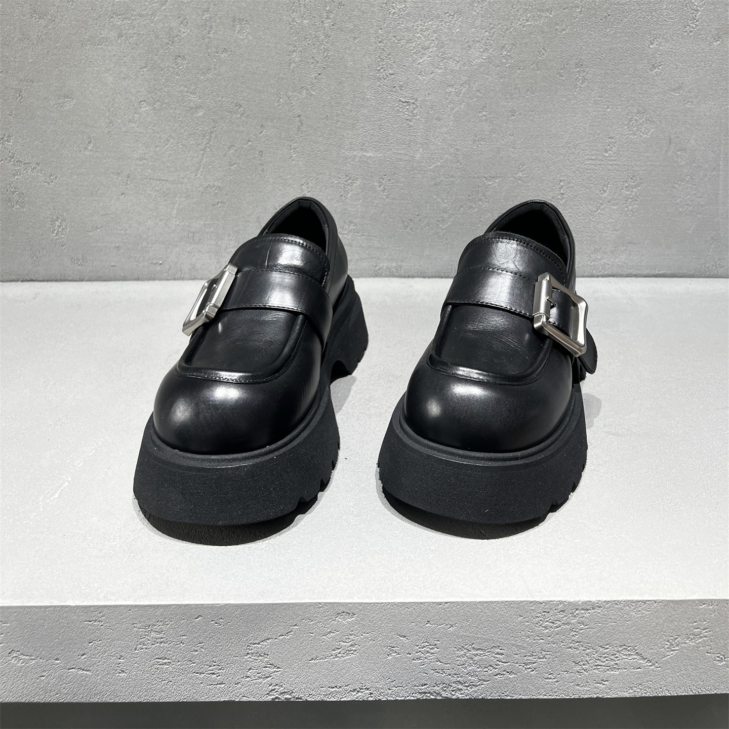 欧洲站女鞋2026春新款真皮圆头松糕厚底英伦乐福鞋搭扣小皮鞋单鞋,淘宝优惠券,粉丝福利购,淘宝优惠卷