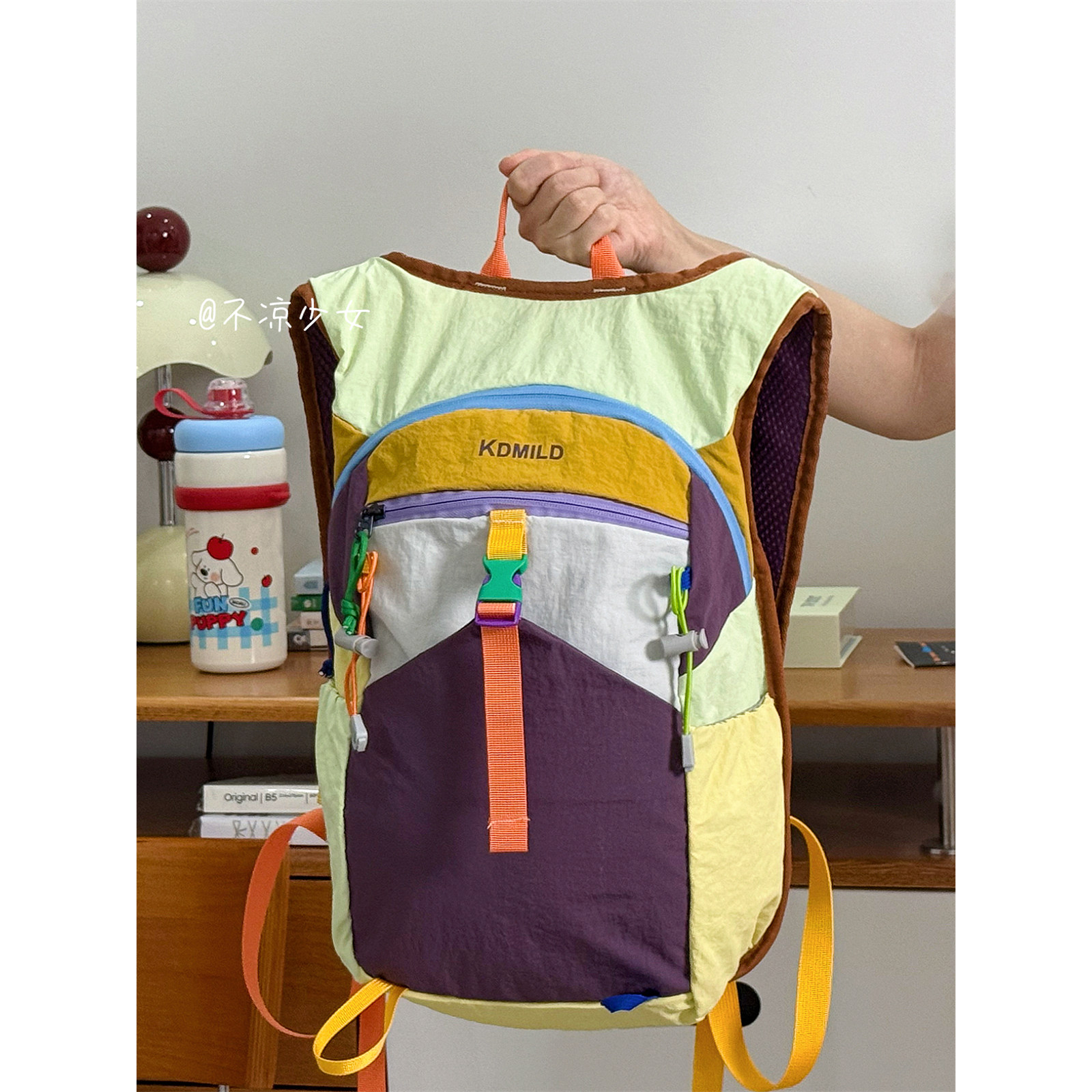 多巴胺小众运动轻便书包学生防水双肩包徒步登山户外旅行骑行背包,淘宝优惠券,粉丝福利购,淘宝优惠卷