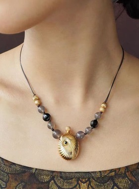 高级感漩涡香水瓶串珠项链复古气质长项链优雅小众设计款吊坠女