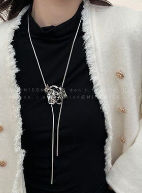 ins冷淡风镂空玫瑰花项链女小众设计高级感抽拉可调节锁骨链颈链