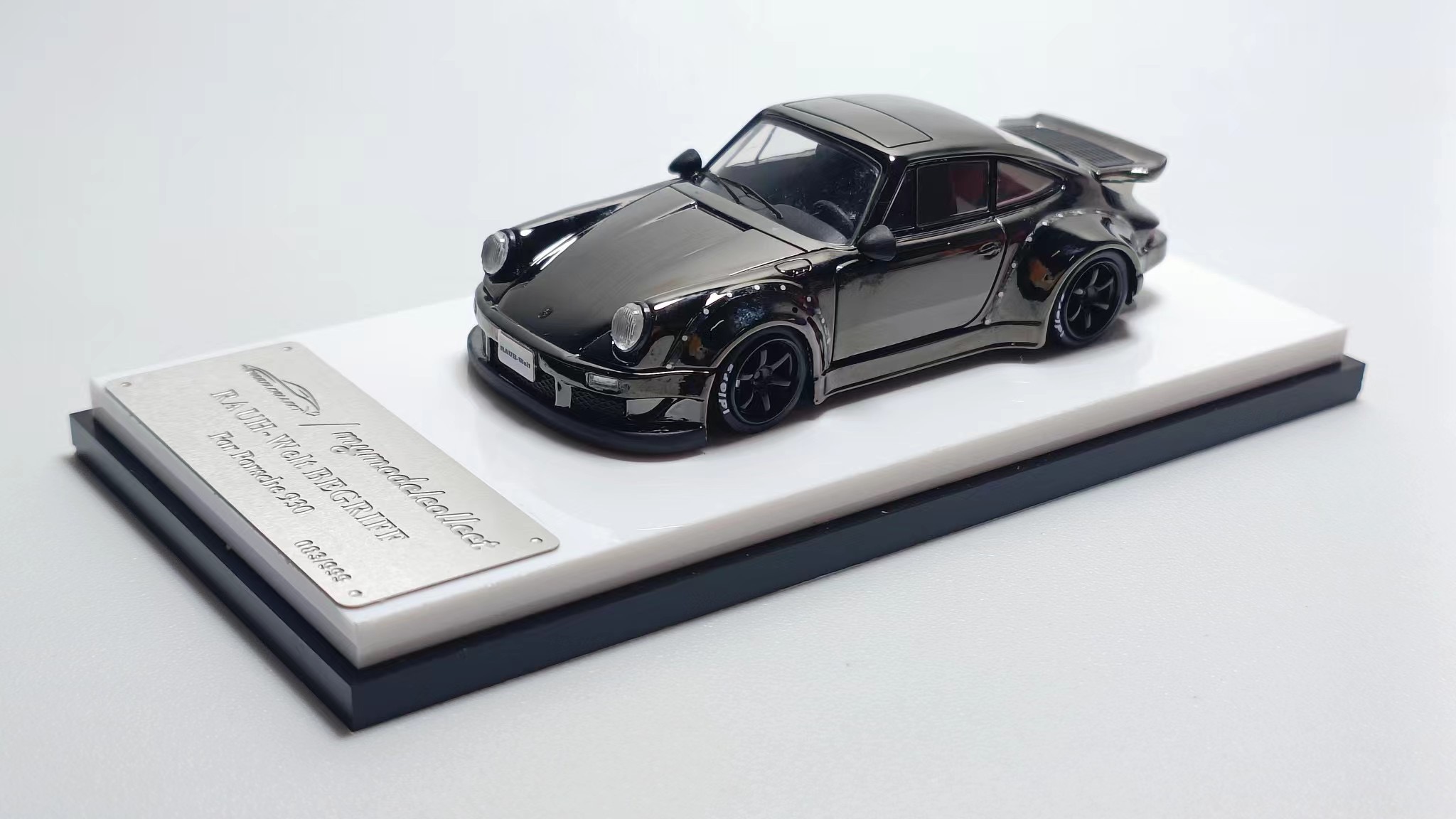 [PDS]Model Collect 1:64 RWB 930鲸翼尾电镀枪灰色合金车模-图3