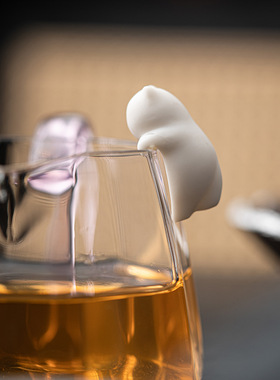 半日创意陶瓷猫咪水杯杯沿挂件白瓷可爱家居茶宠摆件茶室茶桌茶道