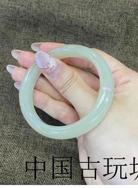 和田玉女款少女扁条羊脂玉手镯精选款青海晴水青白玉冰种贵妃镯子