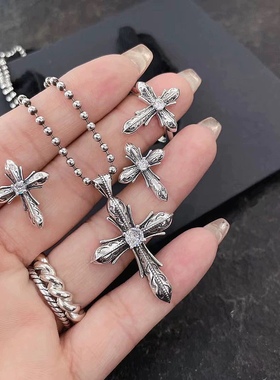 火焰凤尾复古镶钻十字架吊坠项链