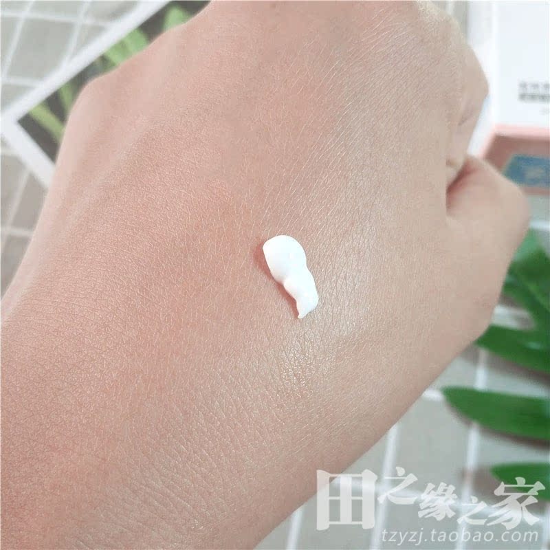 紧实肌肤 滋润保湿 190 田之缘紧实补水润肤乳 系列 1 田之缘植物素 紧实肌肤 滋润保湿 190 田之缘紧实补水润肤乳 系列 1 田之缘植物素