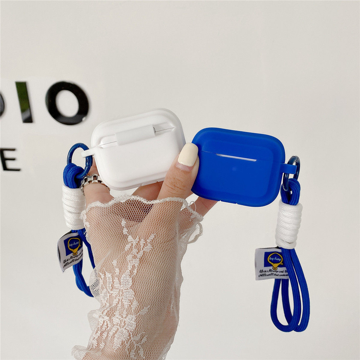 苹果AirPods 4代简约手绳硅胶壳适用苹果AirPods Pro2蓝牙耳机保护套苹果1/2代耳机壳AirPods 3代耳机壳ins,淘宝优惠券,粉丝福利购,淘宝优惠卷