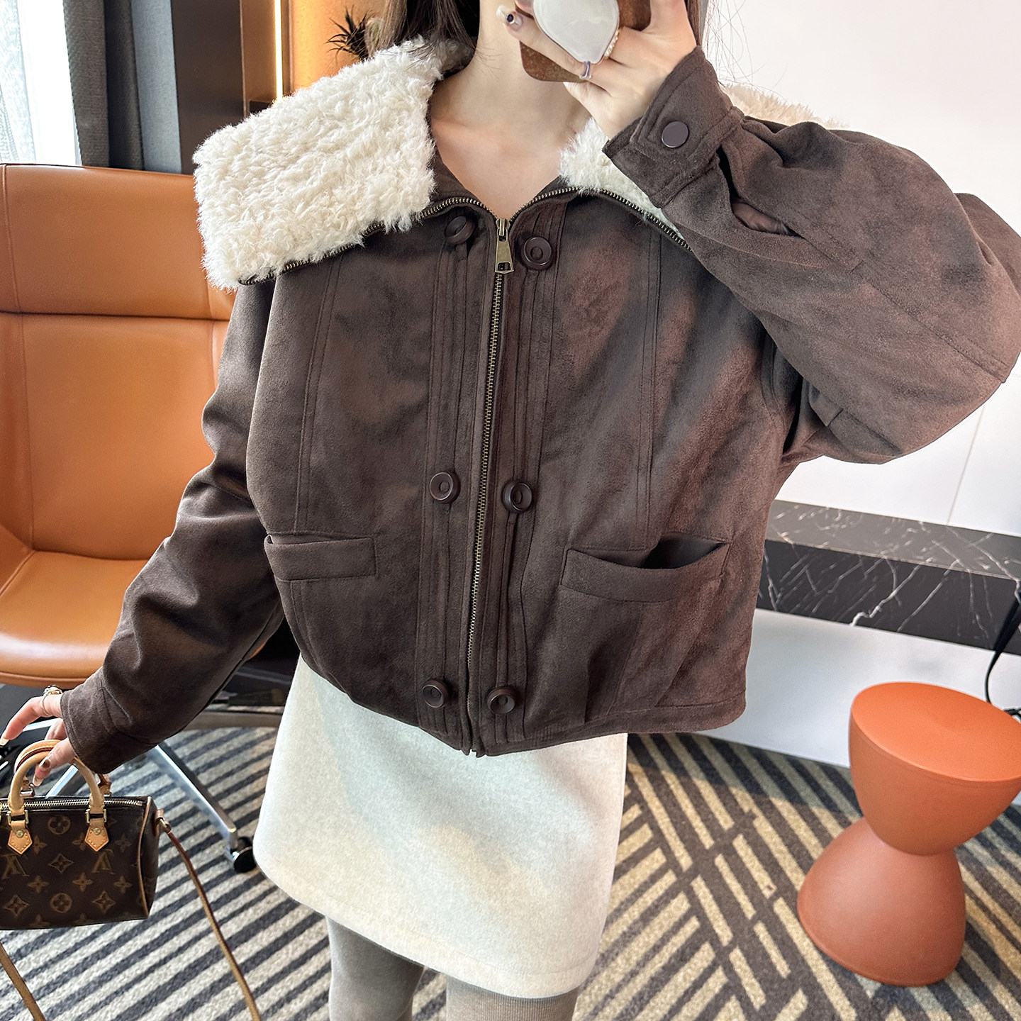 自留款！！90白鸭绒麂皮绒羽绒服复古咖色羊羔毛翻领外套女短外套,淘宝优惠券,粉丝福利购,淘宝优惠卷