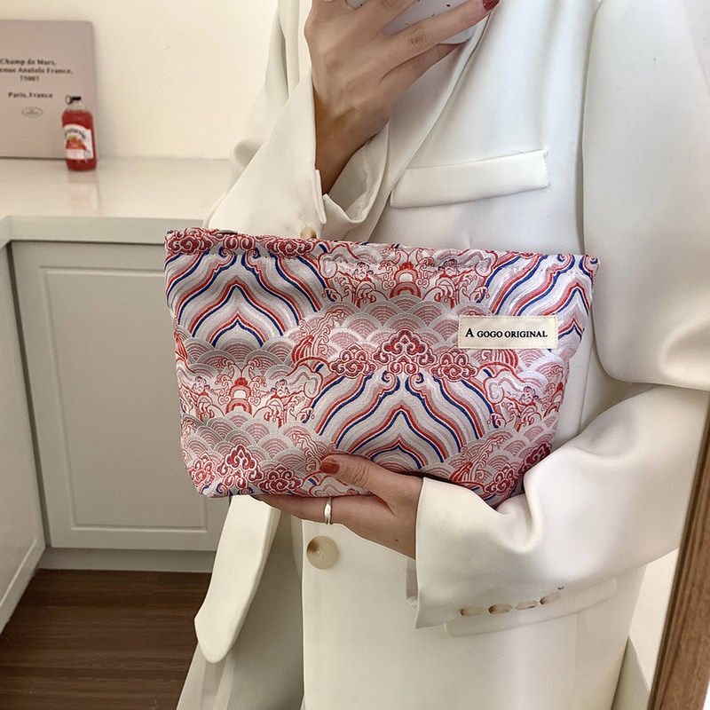 新年图腾化妆包中国风新中式便携护肤品收纳包旅行出游手拿包钱包,淘宝优惠券,粉丝福利购,淘宝优惠卷