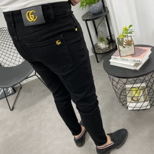 [一条有腔调的金属纯黑修身小脚牛仔长裤男潮牌夏秋青年弹力中低腰]