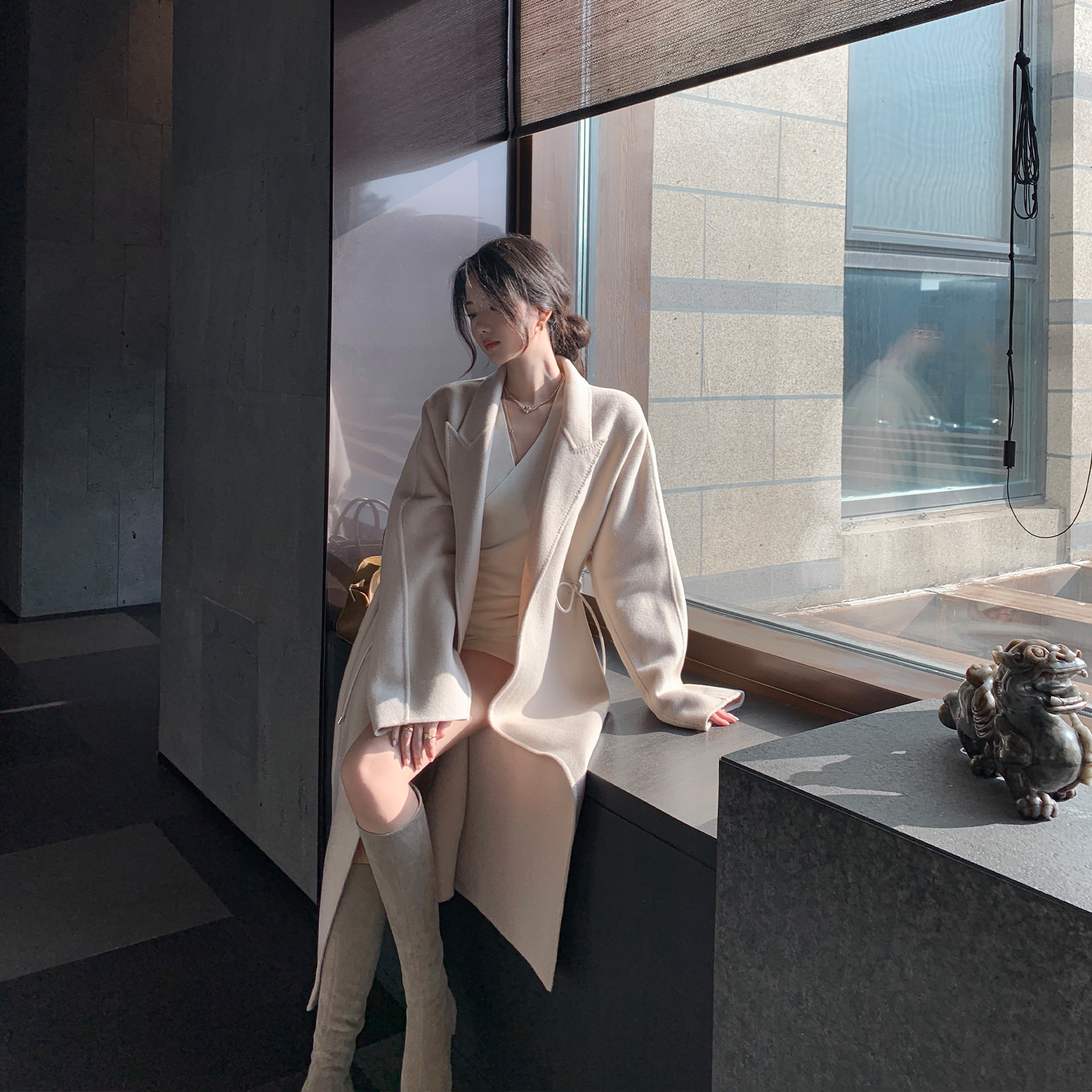 Middletone 新晋大衣 Max秀场双面羊毛大衣女长款抽绳毛呢外套 - 图3