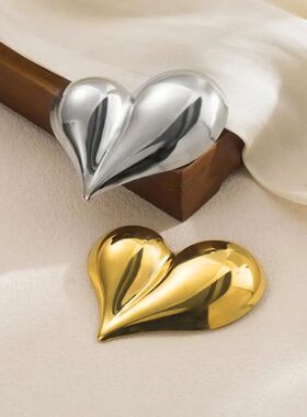 Stainless Steel Asymmetric Smooth Peach Heart Brooch for Wom