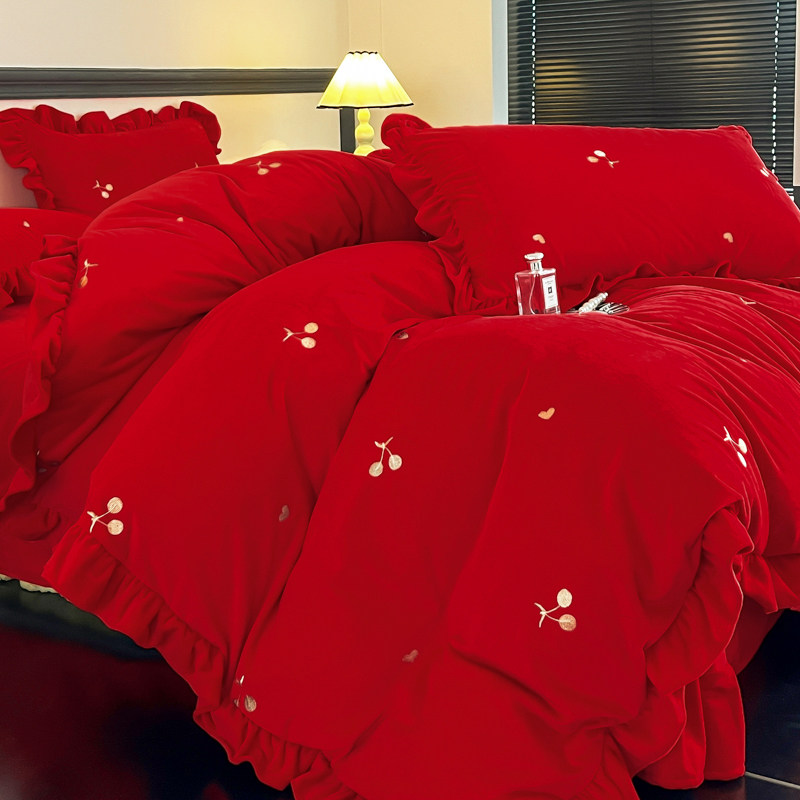 【送抱枕】冬季红色珊瑚绒牛奶绒四件套结婚乔迁过年婚庆床上用品,淘宝优惠券,粉丝福利购,淘宝优惠卷