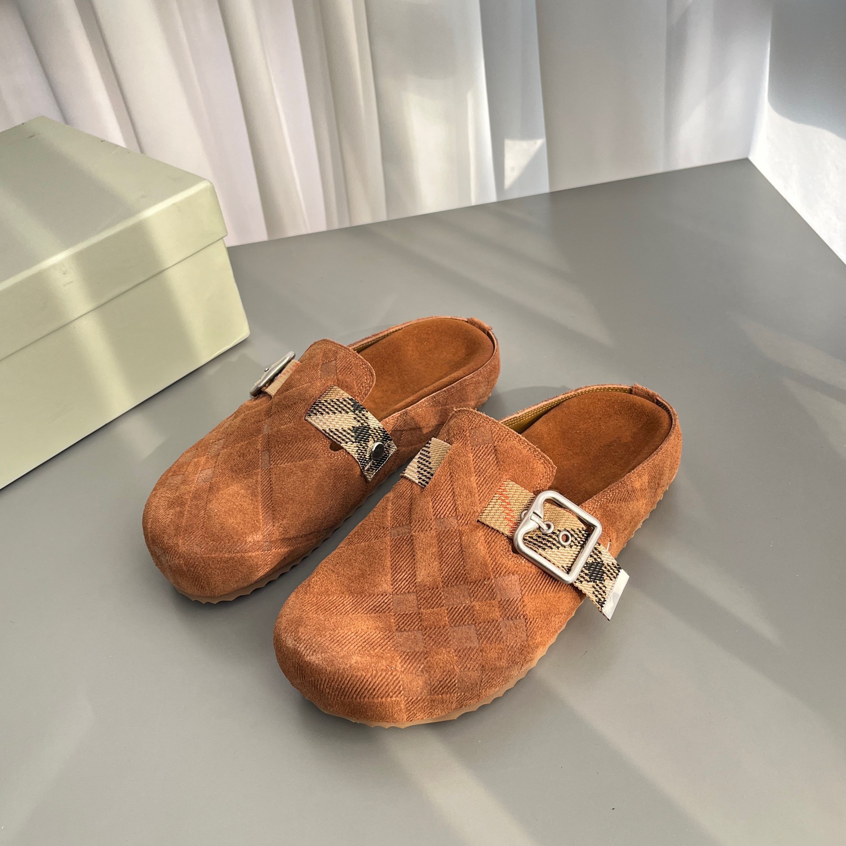 2025新款真皮包头勃肯拖鞋女外穿平底厚底绝美一脚蹬懒人拖高级感,淘宝优惠券,粉丝福利购,淘宝优惠卷