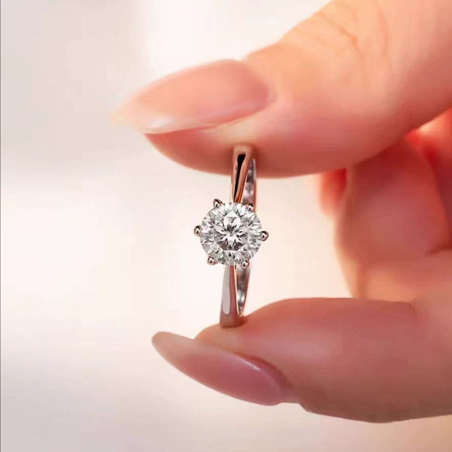 Classic six-claw artificially cultivated diamond ring for women to propose, marry and give to their girlfriends