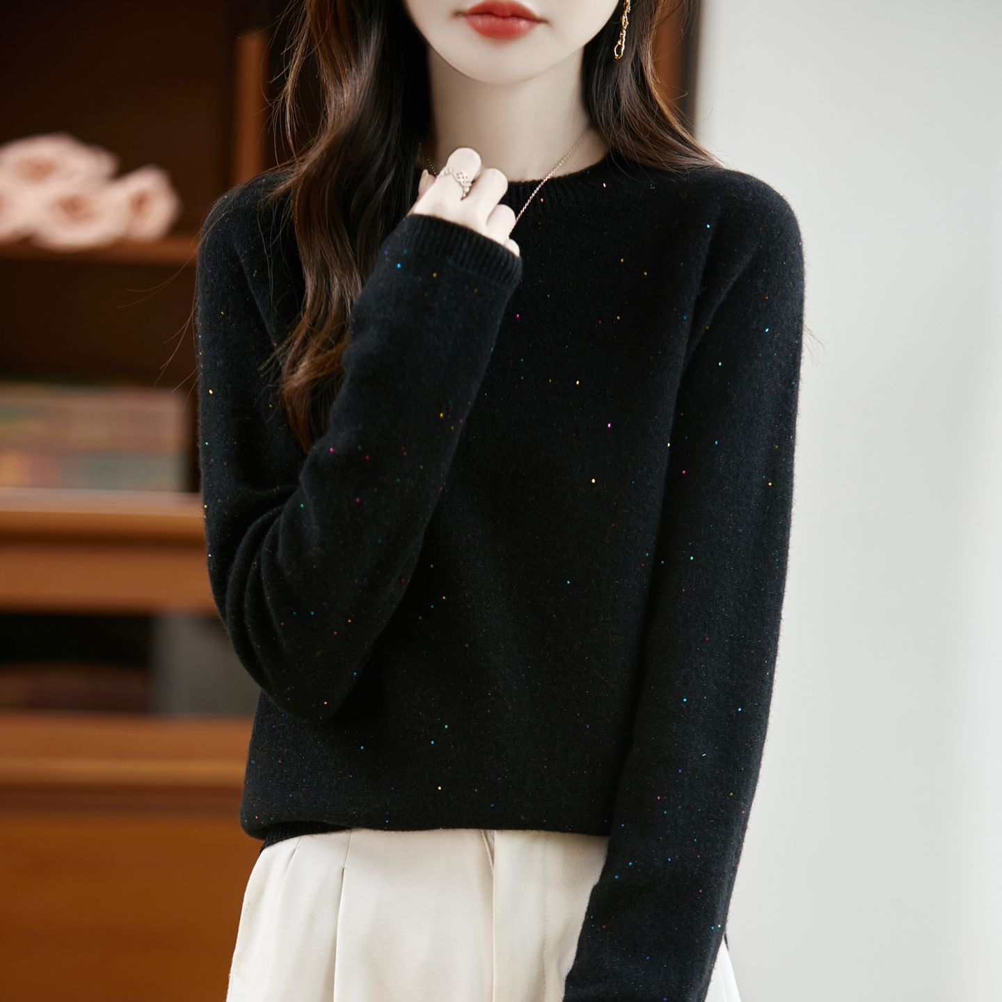 秋冬新款一线成衣羊毛衫女圆领设计感宽松毛衣亮片珠纱针织打底衫 - 图3