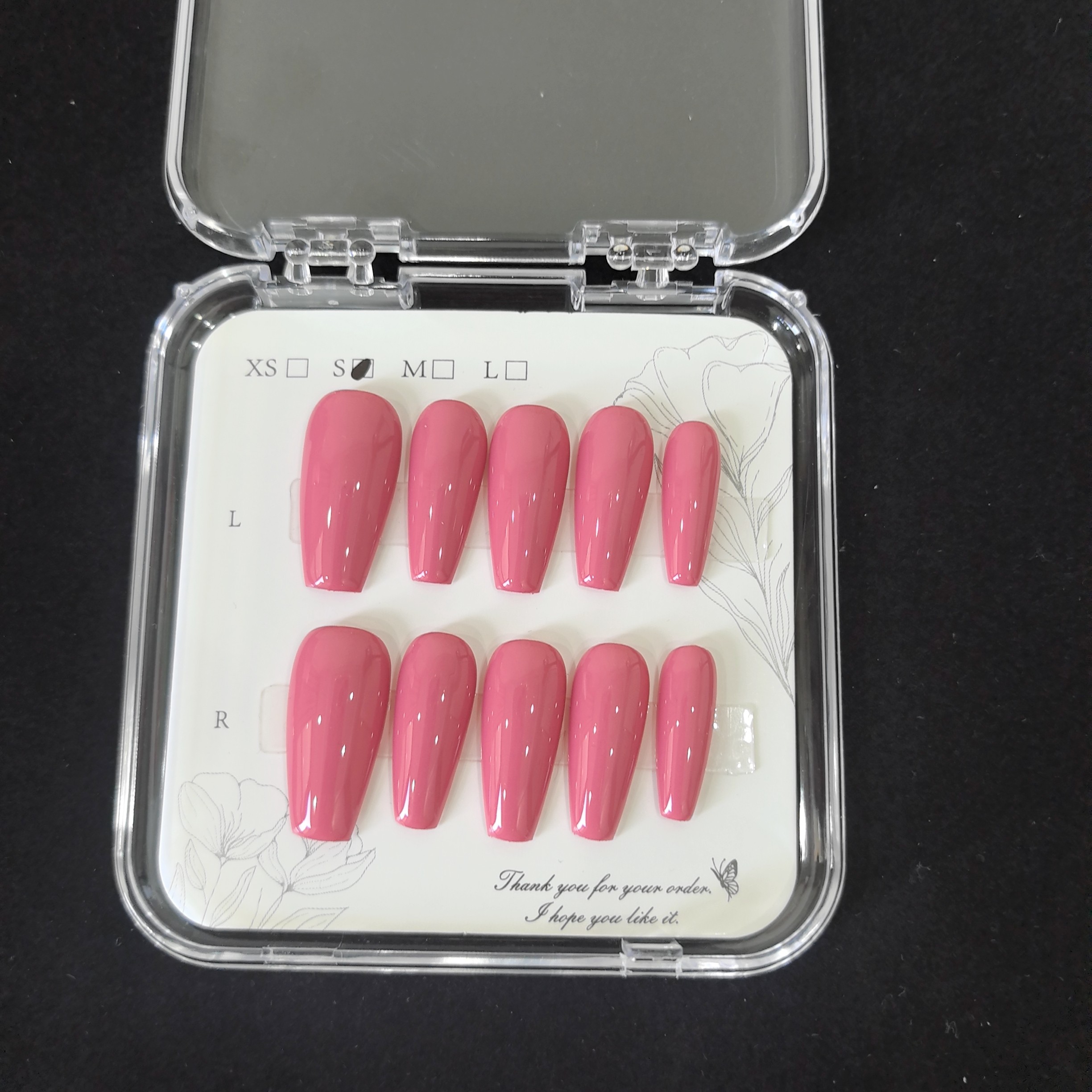 欧美辣妹玫红色亮面短款中方纯手工穿戴甲小众显白高级感简约美甲,淘宝优惠券,粉丝福利购,淘宝优惠卷