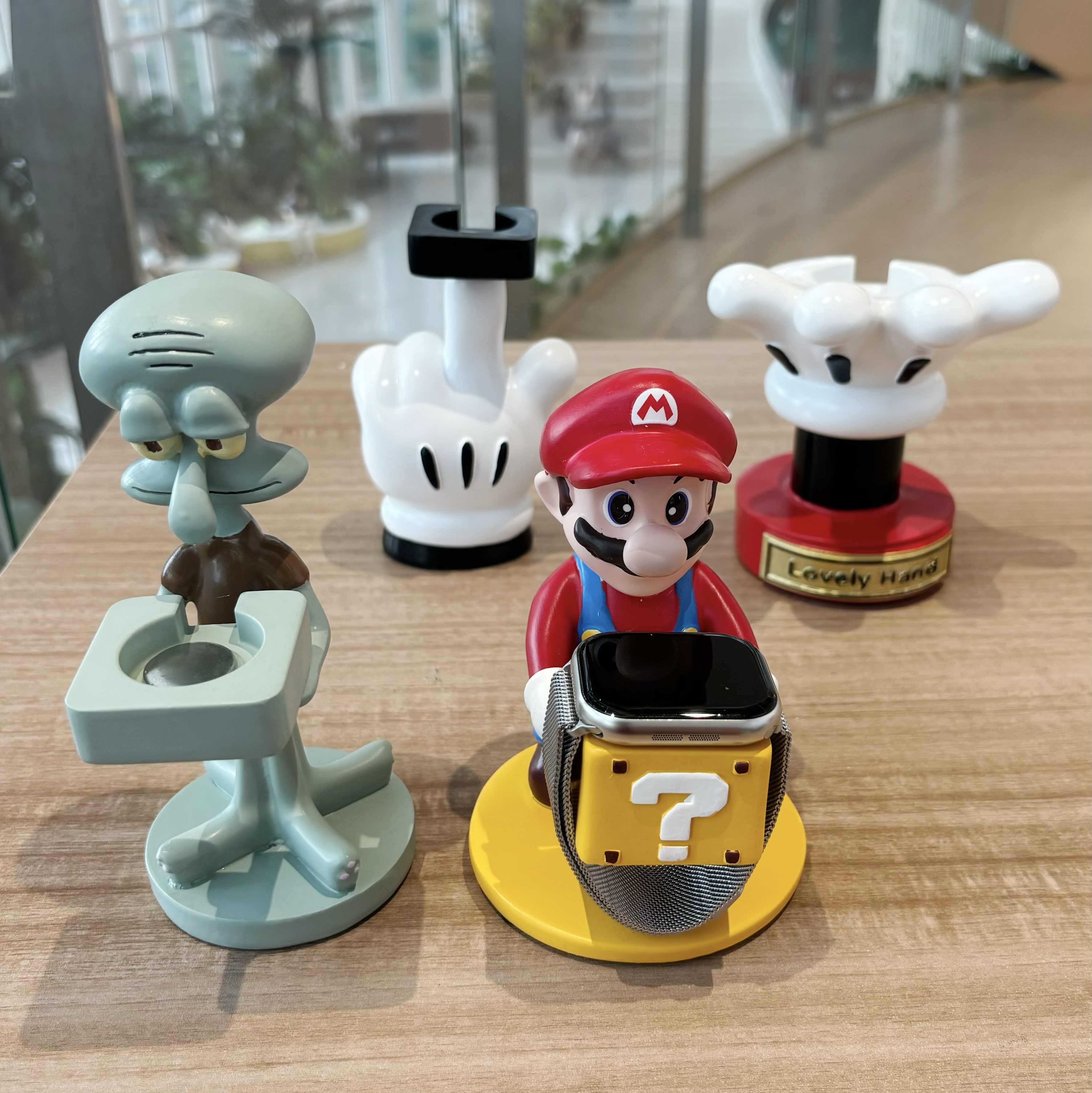 章鱼哥马里奥apple手表充电支架智能磁吸华为摆件创意充电器底座 - 图1