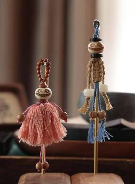 原创设计牛骨阿呆小哥哥小姐姐搭配橄榄核钥匙扣包挂滴流