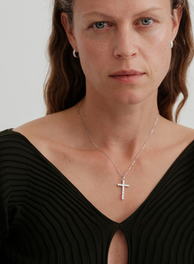 【CnHnOn脂肪商店】s925纯银15粒莫桑钻闪闪十字架高级质感欧项链