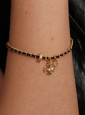 【CnHnOn脂肪商店】s925纯银红黑绳金属穿链十字花爱心钻幸运手链