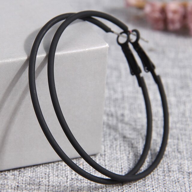 Earrings hoop ຂະຫນາດໃຫຍ່ 5.8cm ສໍາລັບແມ່ຍິງ, ຕຸ້ມຫູຄົນອັບເດດ: ສ່ວນບຸກຄົນແບບເກົາຫຼີ, ຢາງຮູ້ສຶກວ່າຕຸ້ມສີ, ຕຸ້ມຫູ, ຕຸ້ມຫູ.