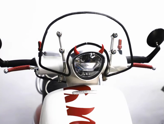 Motorcycle electric vehicle clutch brake cover handle rubber cover