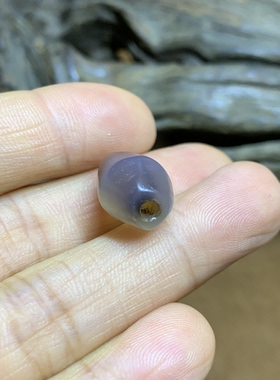 w25 DIY一物一图 冰透老旧款玛瑙枣形珠 孔径大约3mm左右