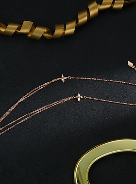 天然贝壳尖花四叶圆锆石项链