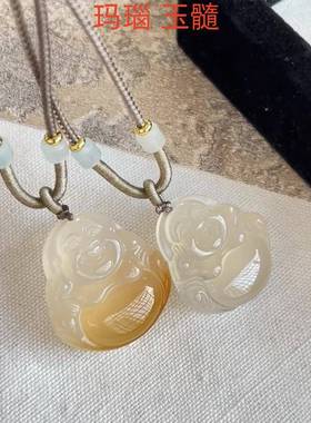 本命年冰色玉髓佛公吊坠女款冰彩玛瑙弥勒佛项链锁骨链玉坠子礼物