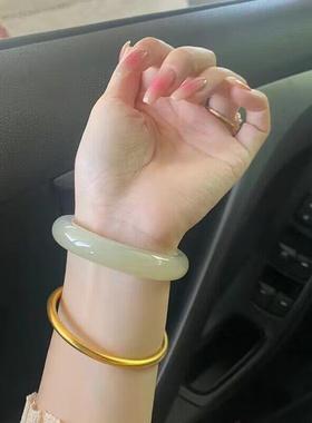 本命年新疆和田玉高外蒙料青白色手镯青白玉宽条玉石镯子礼物