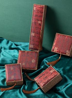 本命年麻布流苏戒指盒手链吊坠盒手镯项链耳钉耳饰盒礼物