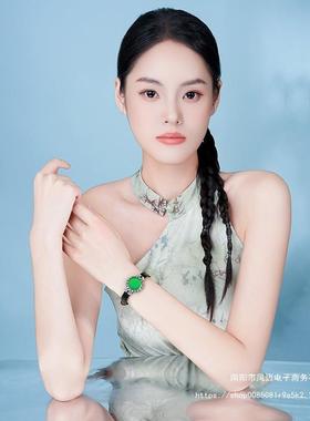 本命年国风绿玉髓玛瑙手环翡翠色女款手牌玉表腕带手链礼物