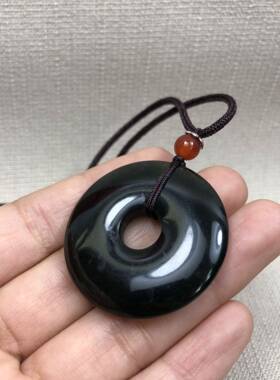 本命年透绿藏玉药王石平安扣吊坠磁性墨玉平安扣墨绿色蛇纹石玉扣