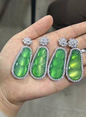 本命年复古冰玉髓翡翠绿色福豆吊坠镶嵌四季豆玉坠项链气质货礼物