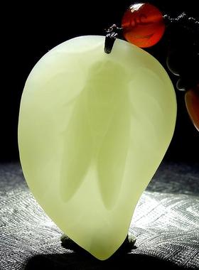 本命年新疆和田玉知了玉坠精雕树叶蝉玉挂件事业有成一鸣惊人礼物