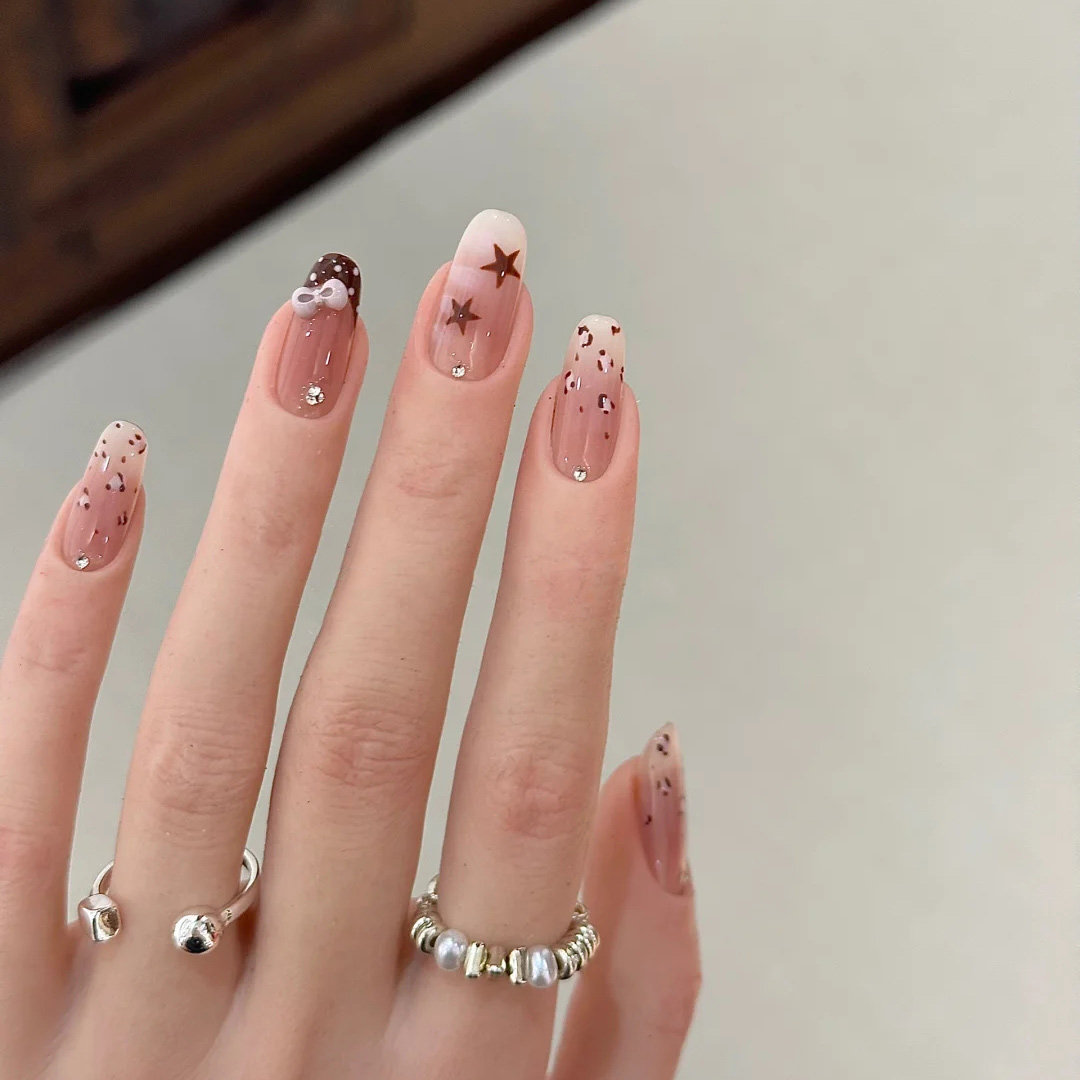 手工豹纹星星穿戴甲秋冬新款2025高级感豹纹美甲短椭圆假指甲贴片,淘宝优惠券,粉丝福利购,淘宝优惠卷