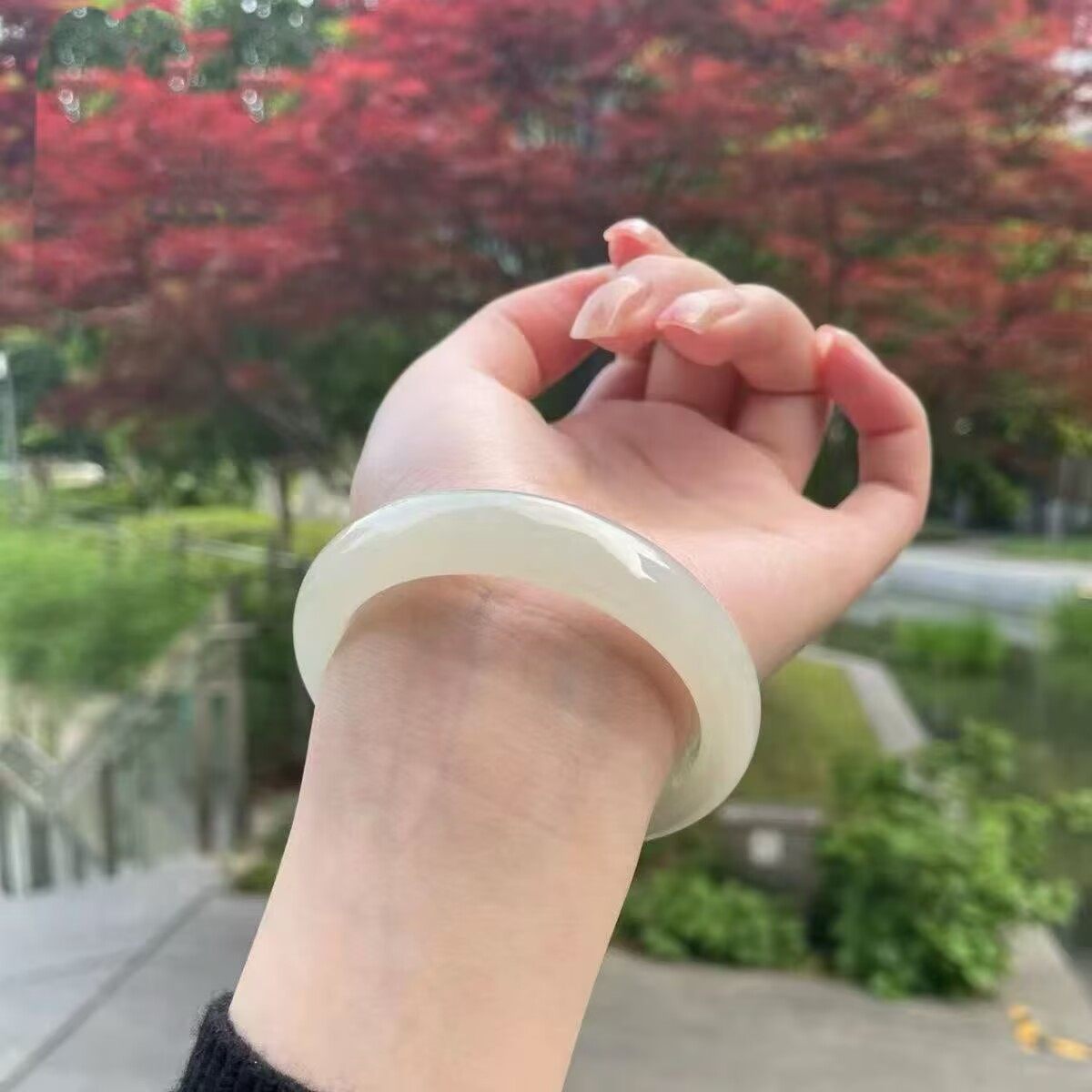 天然新疆和田青白玉手镯女扁条轮胎浅晴水正品青海玉石平安手镯子,淘宝优惠券,粉丝福利购,淘宝优惠卷