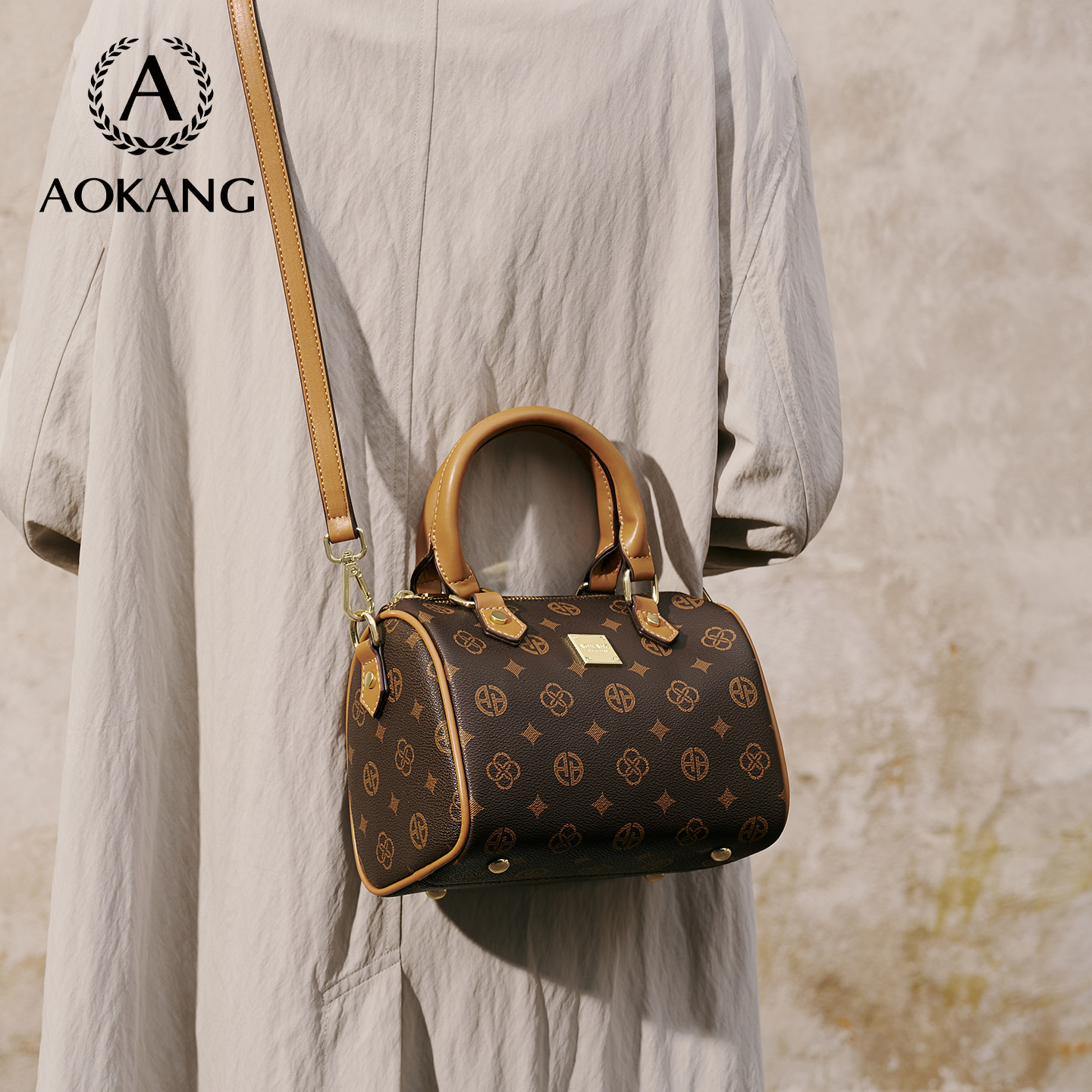 奥康波士顿包2026新款手提枕头包大容量单肩包女高级老花斜挎小包,淘宝优惠券,粉丝福利购,淘宝优惠卷