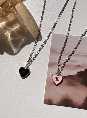 宇宙射线-欧美小香风字母OC简约吊坠情侣百搭款式项链ins小众设计