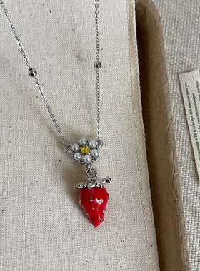 轻奢复古红色滴油草莓珍珠吊坠项链女气质时尚潮流百搭颈链毛衣链
