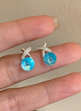 海盐冰透浅蓝色水滴泡泡耳钉.春夏海边度假风交叉微镶锆石耳环女